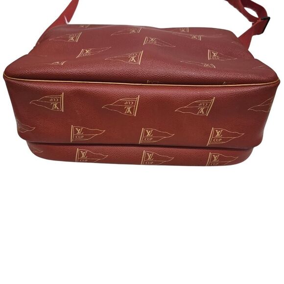 Louis Vuitton America's Cup Calvi Messenger Bag Vintage Rare '94 Rust Red Unisex - Picture 6 of 13